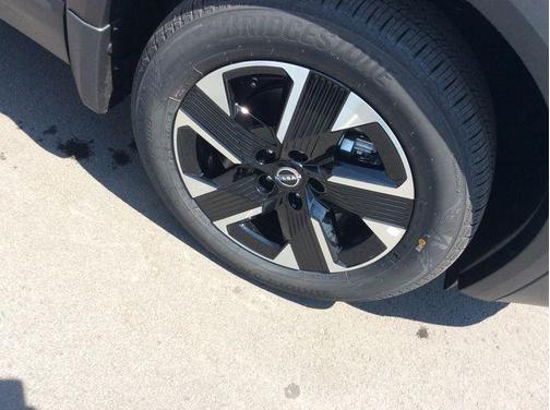 Gun Met 2026 Nissan Kicks SV