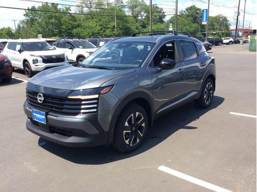 Gun Met 2026 Nissan Kicks SV