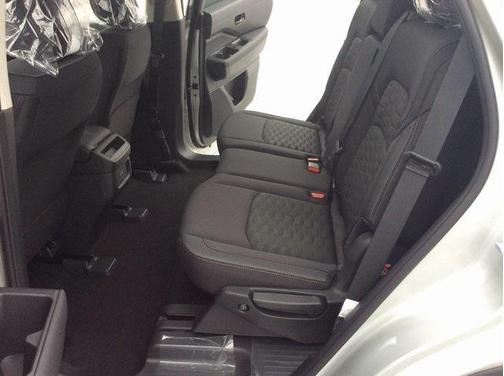 2025 Nissan Pathfinder S 4WD