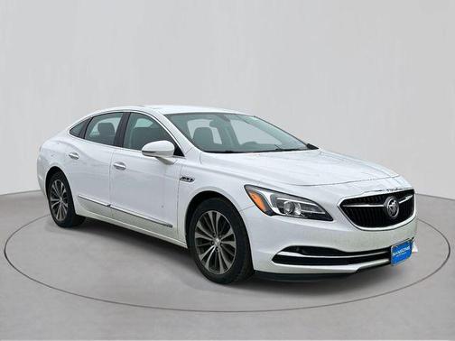 Summit White 2017 Buick LaCrosse Essence