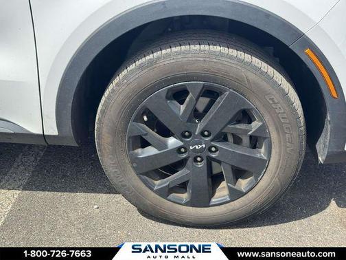 Glacial White Pearl 2023 Kia Sorento S