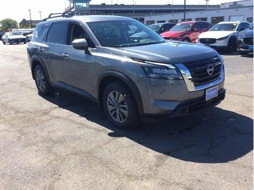 2025 Nissan Pathfinder SV 4WD