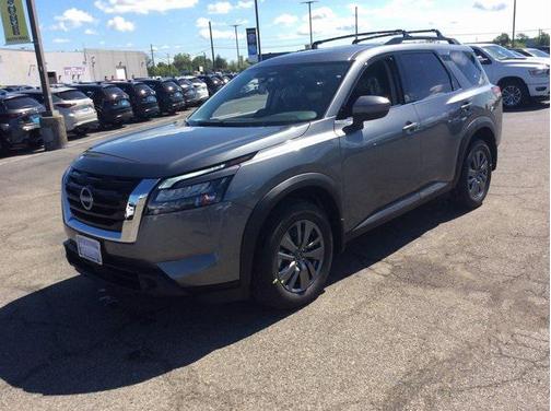 2025 Nissan Pathfinder SV 4WD