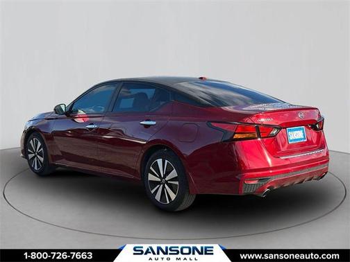 2022 Nissan Altima 2.5 SV