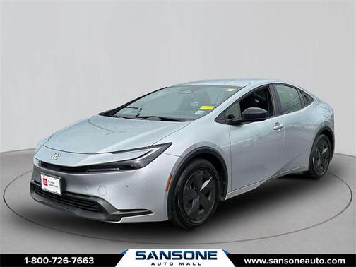 2024 Toyota Prius LE