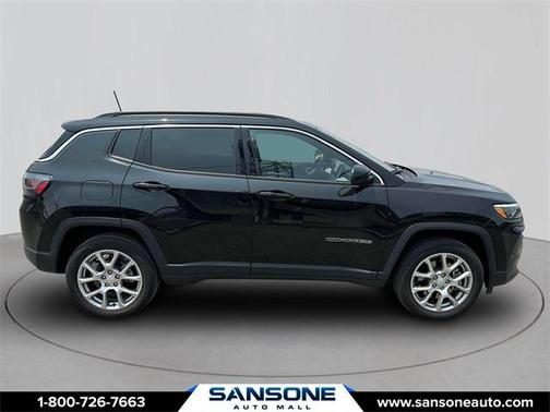 2024 Jeep Compass Latitude Lux