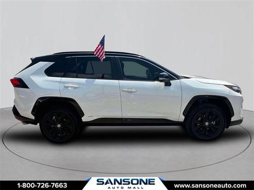 2023 Toyota RAV4 Hybrid SE