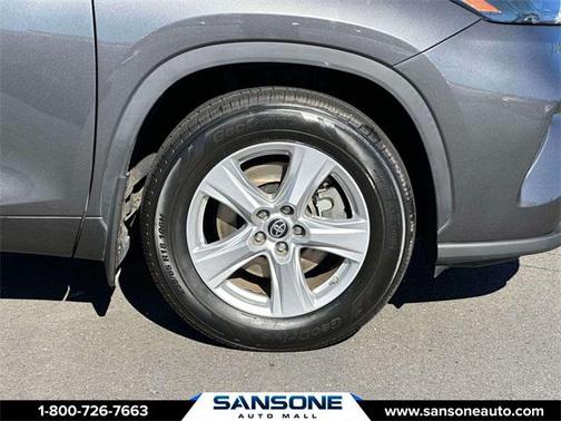 2023 Toyota Highlander LE