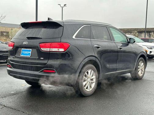 Ebony Black 2017 Kia Sorento LX