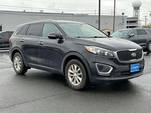 Ebony Black 2017 Kia Sorento LX