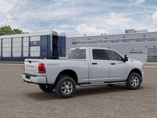 Bright White Clearcoat 2026 RAM 2500 Big Horn Crew Cab 4x4 6'4' Box