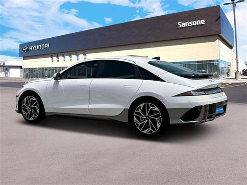 2025 Hyundai IONIQ 6 SEL