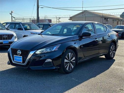 2021 Nissan Altima 2.5 SV