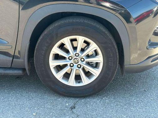Midnight Black Metallic 2026 Toyota Grand Highlander XLE
