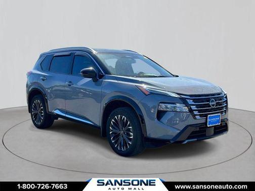 Boulder Gray Pearl/Super Black 2025 Nissan Rogue Platinum