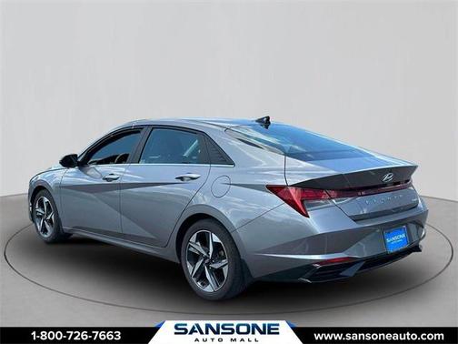 2022 Hyundai ELANTRA Limited