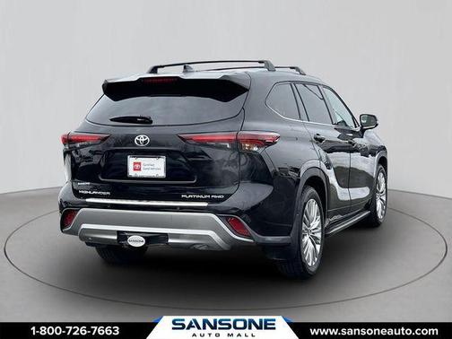 2025 Toyota Highlander Platinum