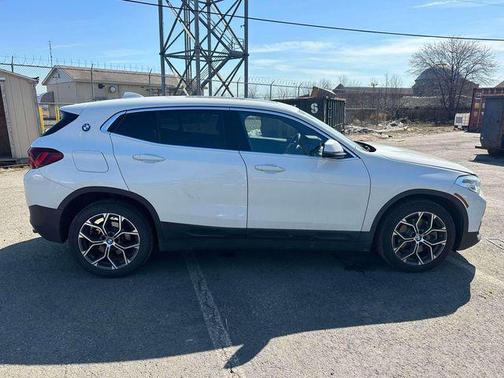2023 BMW X2 sDrive28i