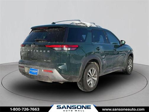 2022 Nissan Pathfinder SL 4WD