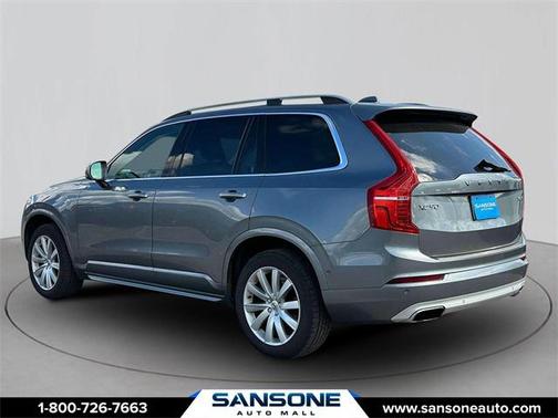 2016 Volvo XC90 T6 Momentum