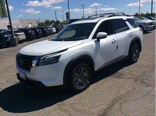 2025 Nissan Pathfinder SV 4WD