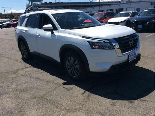 2025 Nissan Pathfinder SV 4WD