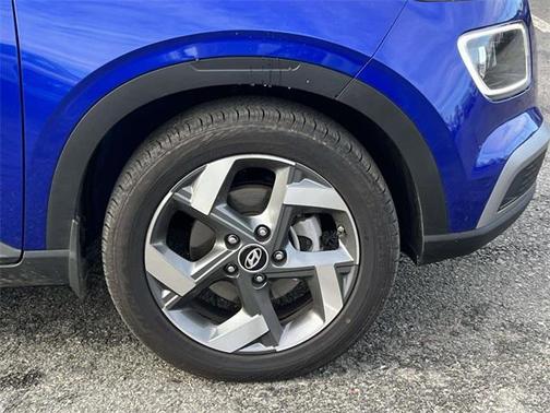 2024 Hyundai VENUE Limited