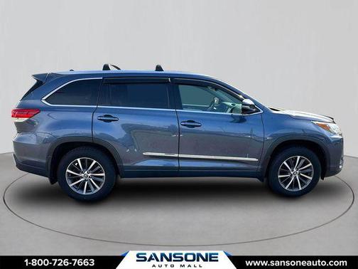 Shoreline Mist 2018 Toyota Highlander XLE