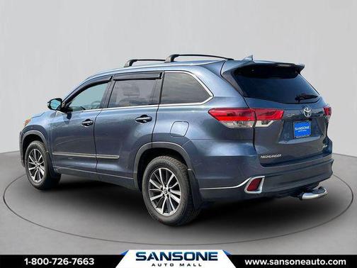 Shoreline Mist 2018 Toyota Highlander XLE