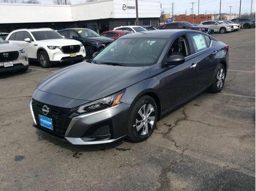 2025 Nissan Altima S FWD