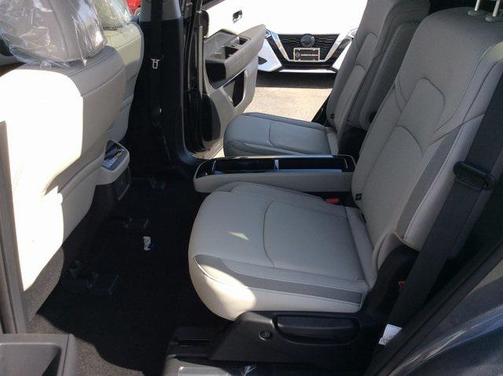 2025 Nissan Pathfinder SL 4WD