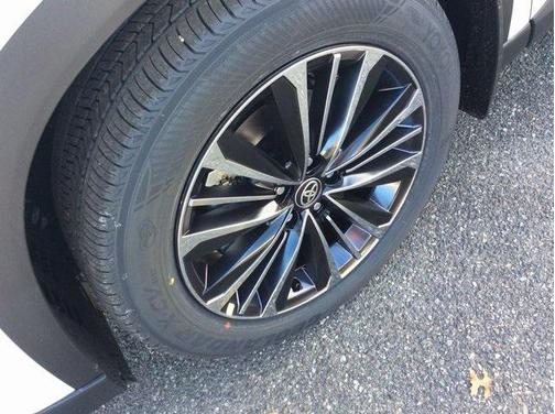 2026 Toyota Grand Highlander Hybrid Platinum MAX