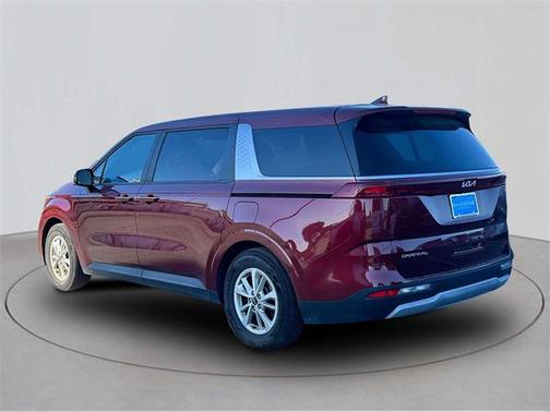 2023 Kia Carnival LX