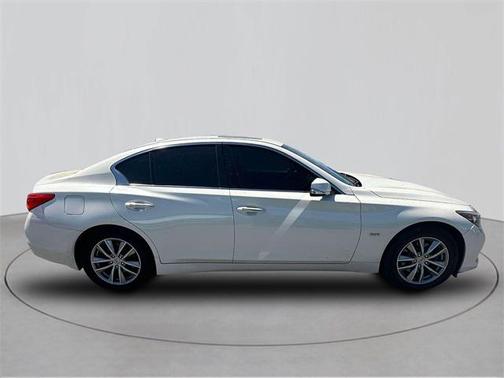 2017 INFINITI Q50 2.0T Premium