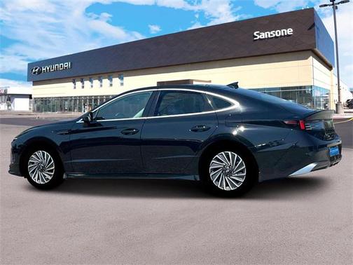 2025 Hyundai SONATA Hybrid SE