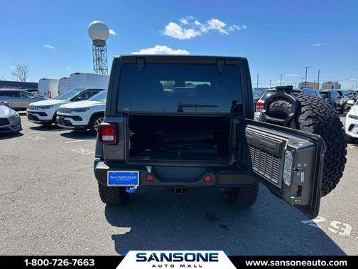 Granite Crystal Metallic Clearcoat 2024 Jeep Wrangler 4xe Willys