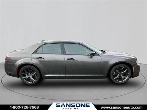 2022 Chrysler 300 S