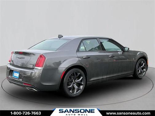 2022 Chrysler 300 S