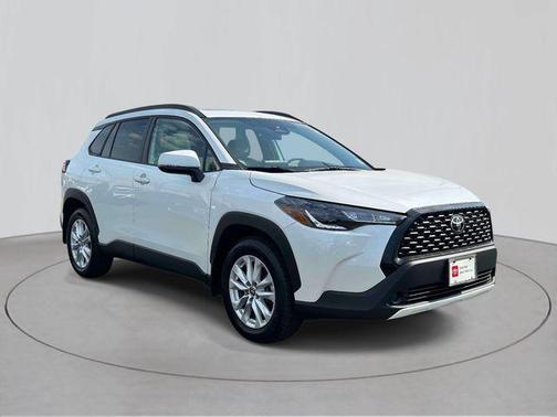 Wind Chill Pearl 2024 Toyota Corolla Cross LE