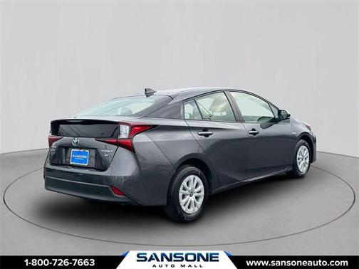 2022 Toyota Prius L