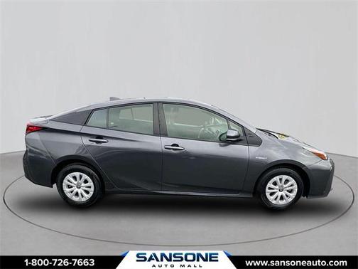 2022 Toyota Prius L