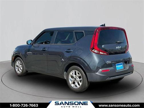 2022 Kia Soul LX