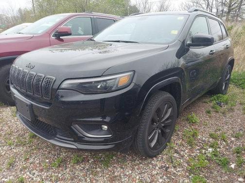 Photo 3 of 15 of 2019 Jeep Cherokee High Altitude