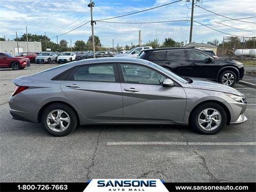 2023 Hyundai ELANTRA SE