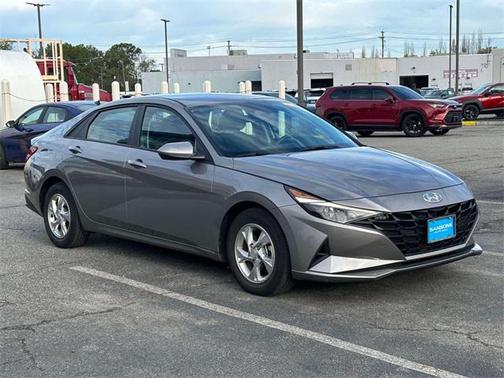 2023 Hyundai ELANTRA SE