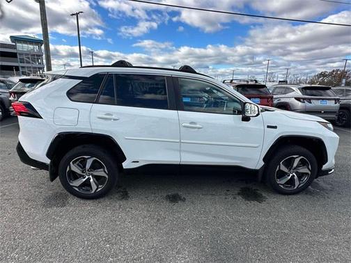 2023 Toyota RAV4 Prime SE