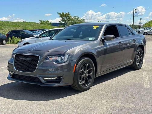 Granite Crystal Metallic Clearcoat 2022 Chrysler 300 Touring