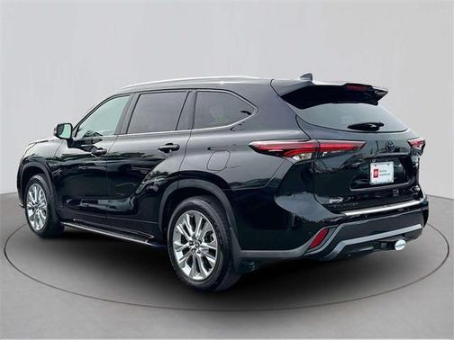 2024 Toyota Highlander Hybrid Limited