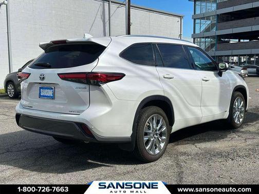 Wind Chill Pearl 2023 Toyota Highlander Hybrid Limited