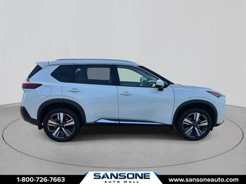 Pearl White Tricoat 2022 Nissan Rogue SL